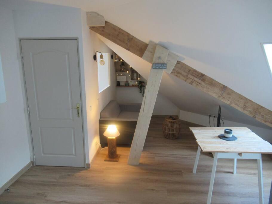 Location T2 38 M2 2 *